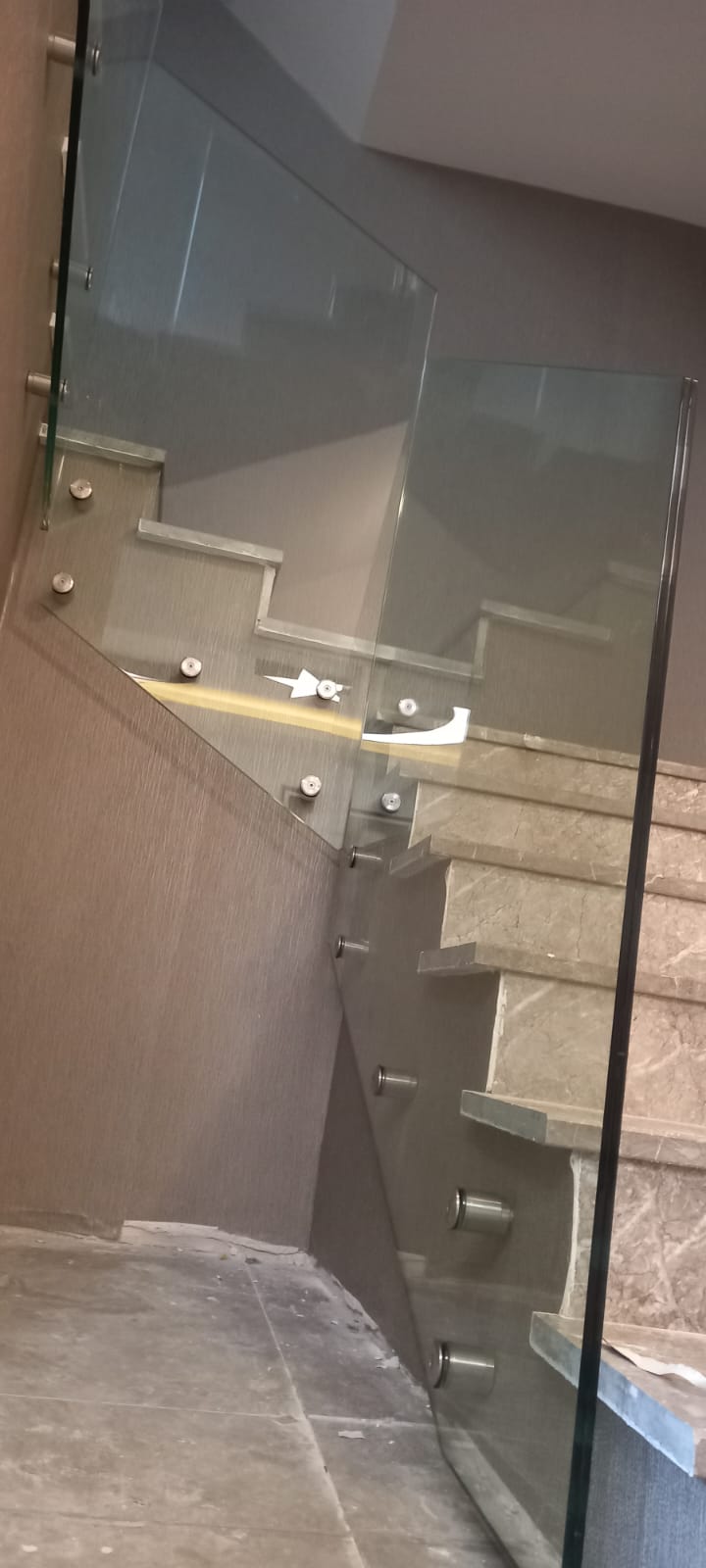 Paslanmaz korkuluk montajı