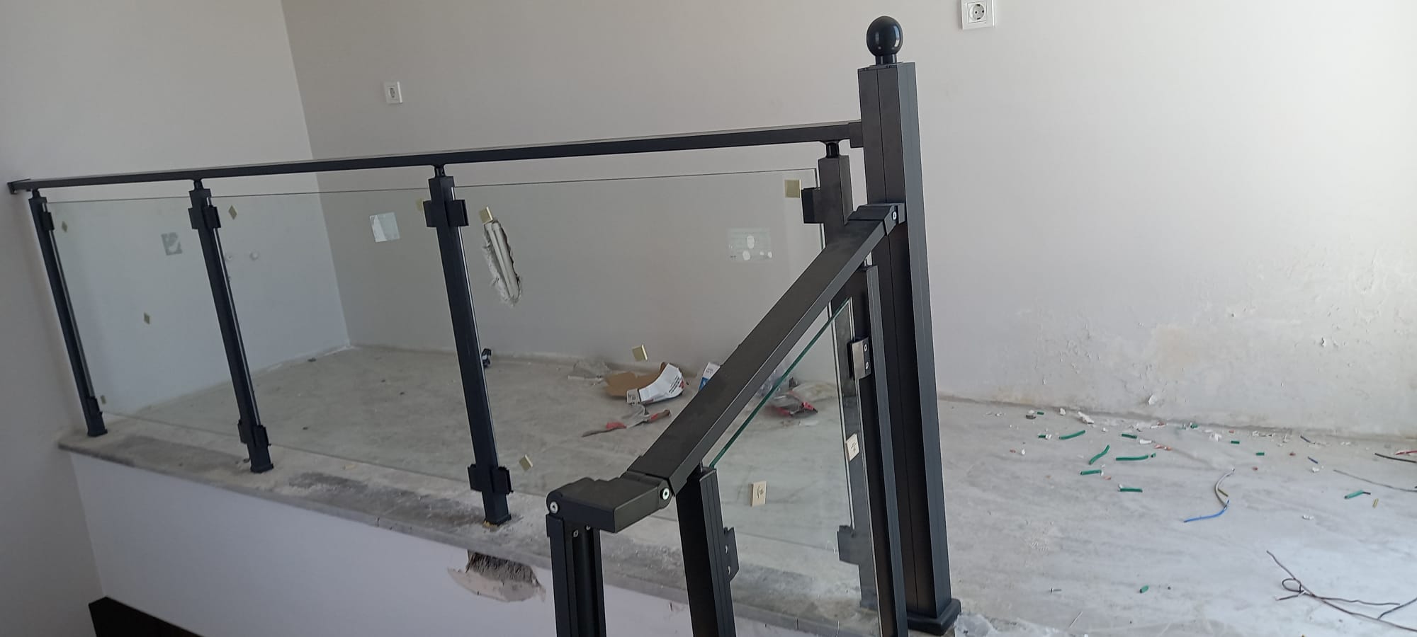 Alüminyum balkon korkuluğu
